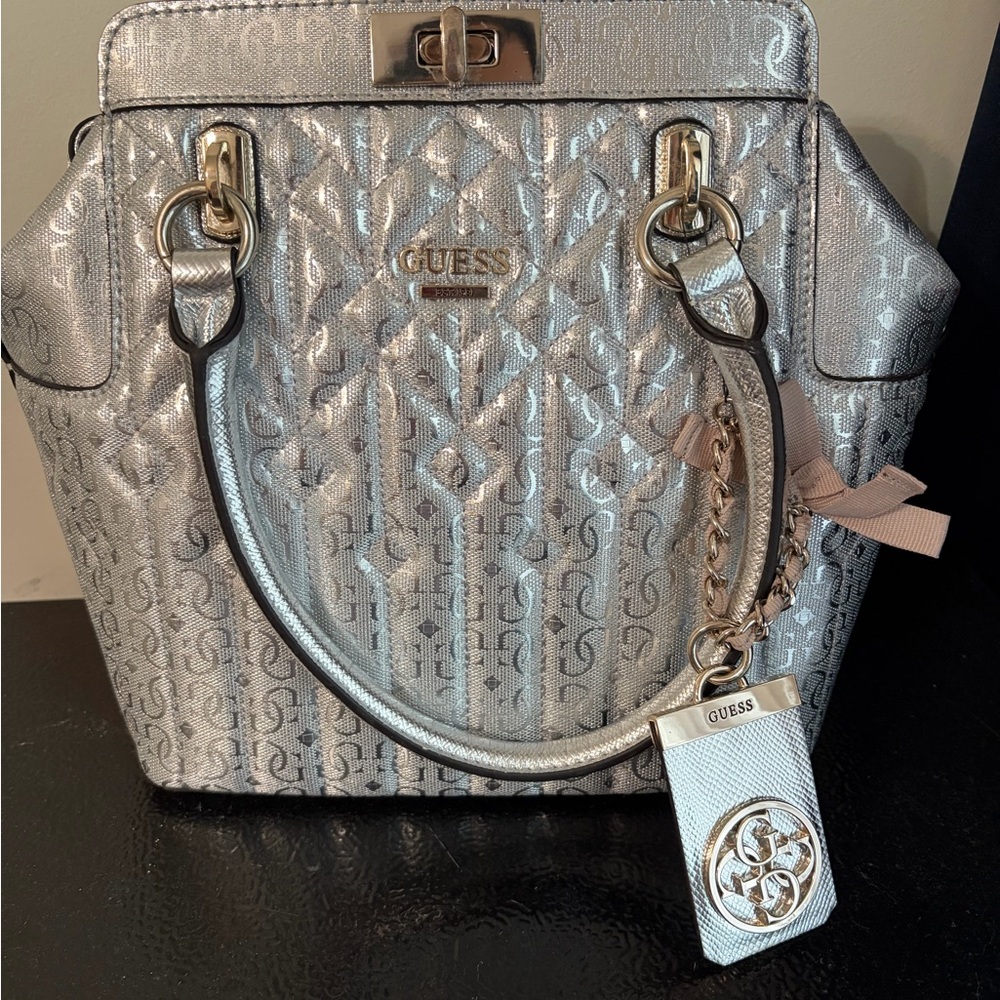 NWOT Guess Silver Quilted Women's Bag, Limited Edition